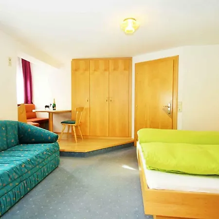 アパート Hetzenbichl